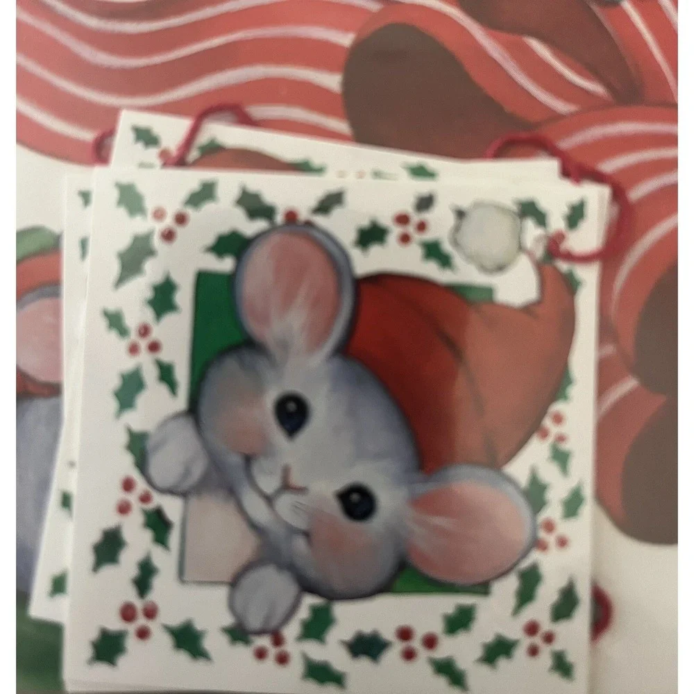 VTG Avon Holiday Wrapping Paper Wee Wishes Holiday Mouse 2‎ Sheets & 4 Gift Tags